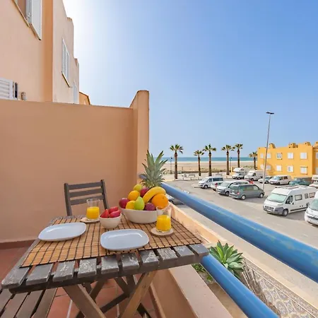 Beachfront, Pool, Terrace & Wifi - *simplytarifa*
