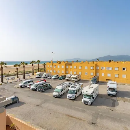 Daire Beachfront, Pool, Terrace & Wifi - *simplytarifa* Tarifa