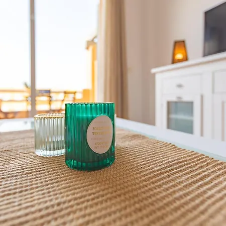 Beachfront, Pool, Terrace & Wifi - *simplytarifa* Apartment *