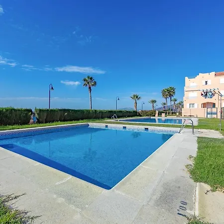 Beachfront, Pool, Terrace & Wifi - *simplytarifa* Apartment *