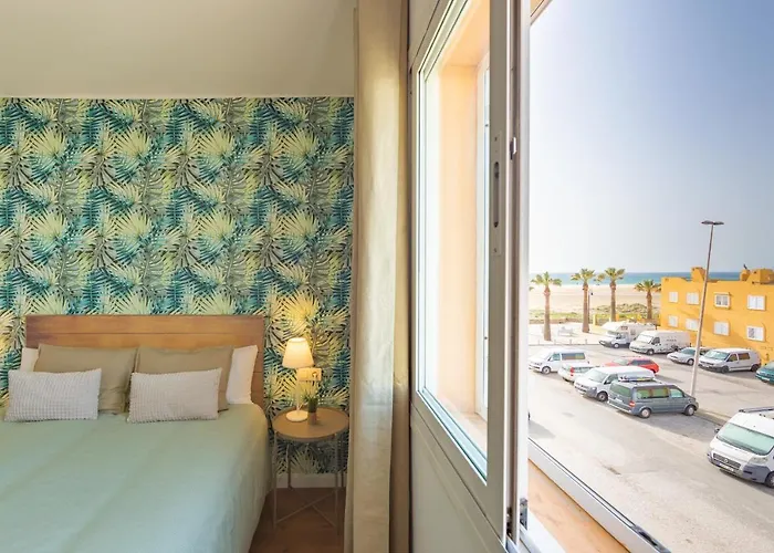 Beachfront, Pool, Terrace & Wifi - *simplytarifa* Apartman