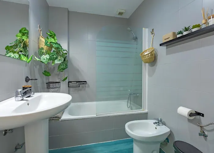 Beachfront, Pool, Terrace & Wifi - *simplytarifa* Apartman