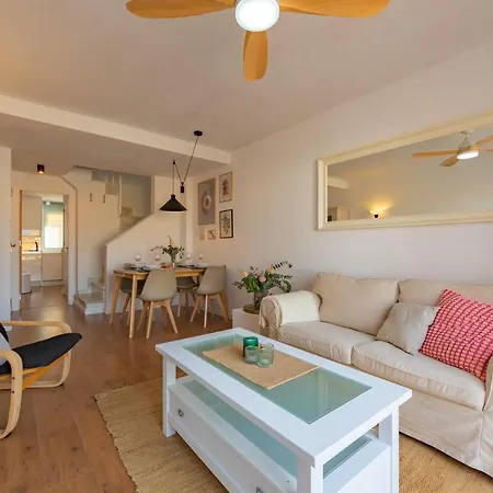Beachfront, Pool, Terrace & Wifi - *simplytarifa* Apartment